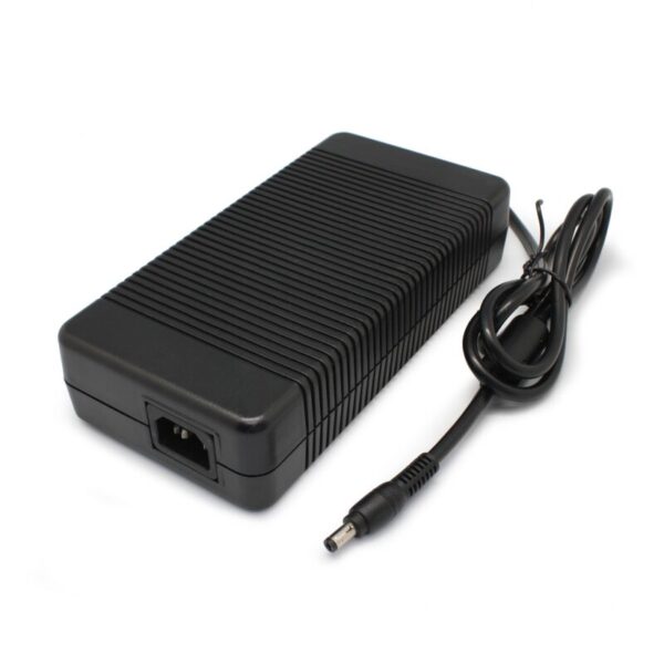 Punjac za laptop 19.5V 11.8A 230W (5.5*2.5)