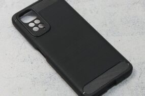 Torbica Defender Safeguard za Xiaomi Redmi Note 11/Note 11s crna