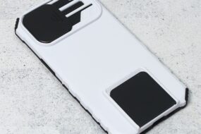 Torbica Crashproof Back za iPhone 14 6.1 bela