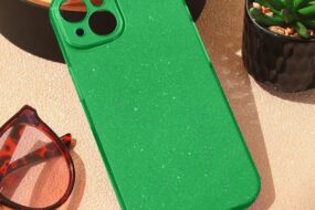 Torbica Sparkle Dust za iPhone 15 6.1 zelena