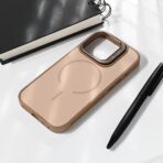 Torbica Magsafe Matte Shield za iPhone 16 Pro 6.3 braon - Slika 5