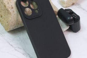 Torbica 3D Camera za iPhone 15 Pro 6.1 crna