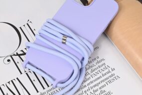 Torbica Crossbody za iPhone 15 6.1 ljubicasta
