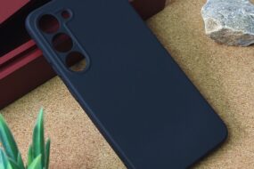 Torbica Teracell Giulietta za Samsung S911B Galaxy S23 mat crna