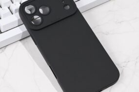 Torbica Silikon Pro Camera za iPhone 17 Pro Max 6.9 crna