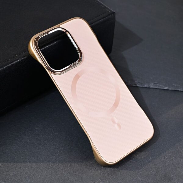 Torbica Magsafe Carbon za iPhone 16 Pro 6.3 bez