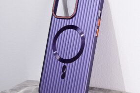 Torbica Magsafe Stripe za iPhone 13 Pro Max 6.7 ljubicasta