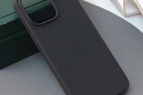 Torbica silikonska Skin za iPhone 15 Pro Max 6.7 mat crna