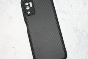 Torbica Carbon fiber za Xiaomi Redmi Note 10 5G crna