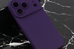 Torbica Teracell Giulietta za iPhone 17 Pro/18 Pro 6.3 mat tamno ljubicasta