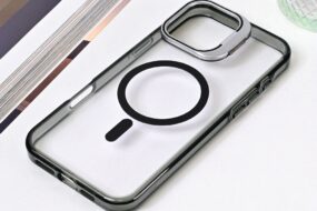 Torbica Magsafe transparent za iPhone 16 Pro Max 6.9 crna