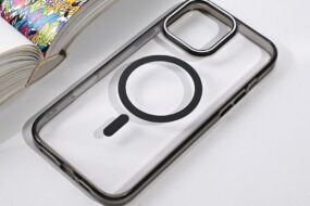 Torbica Magsafe Color Pop za iPhone 16 Pro Max 6.9 crna