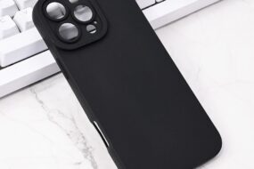 Torbica Silikon Pro Camera za iPhone 16 Pro Max 6.9 crna