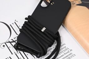 Torbica Crossbody za iPhone 16 6.1 crna