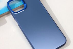 Torbica Clear za iPhone 15 6.1 plava