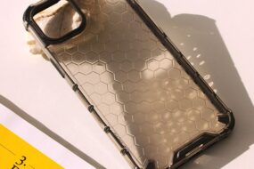 Torbica Honeycomb za iPhone 14 Plus 6.7 crna
