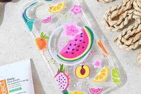Torbica Print Magsafe za iPhone 16e/17e 6.1 Summer Fruits
