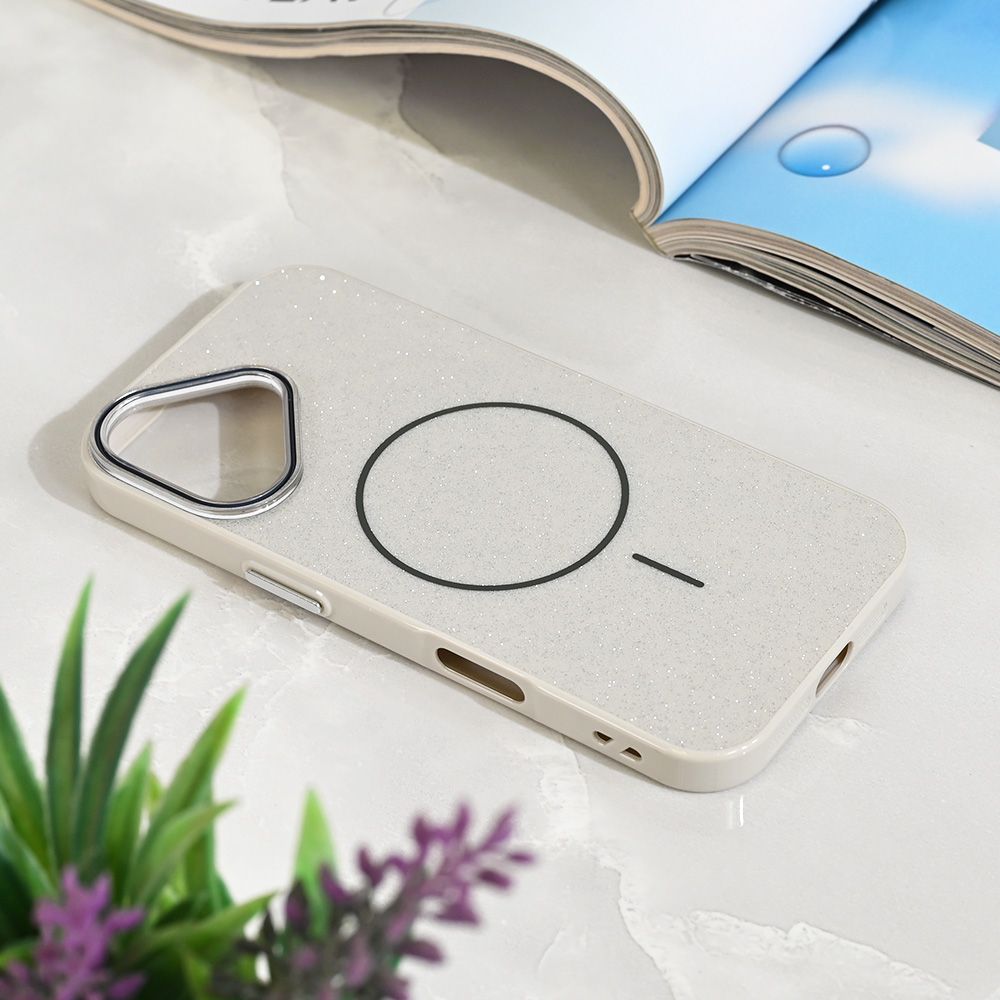 7fb8c941-c37e-4d2b-b3b2-abeca15d6b54-Torbica-Magsafe-Sparkle-Dust-za-iPhone-17-63-srebrna_w1000 Torbica Magsafe Sparkle Dust za iPhone 17 6.3 srebrna - Slika 1