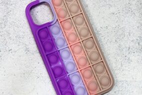 Torbica POP IT Bubble za iPhone 13 6.1 type 3
