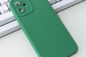 Torbica Silikon Pro Camera za iPhone 12 6.1 zelena