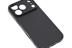 Torbica silikonska Skin za iPhone 17 Pro/18 Pro 6.3 mat crna
