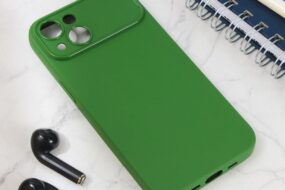 Torbica TPU za iPhone 15 6.1 zelena