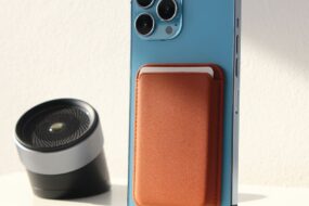 Torbica Leather Magsafe Pocket za iPhone 12 braon