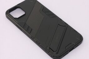 Torbica Strong II za iPhone 14 Plus 6.7 crna