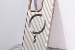 Torbica Magsafe Stripe za iPhone 15 Pro Max 6.7 siva