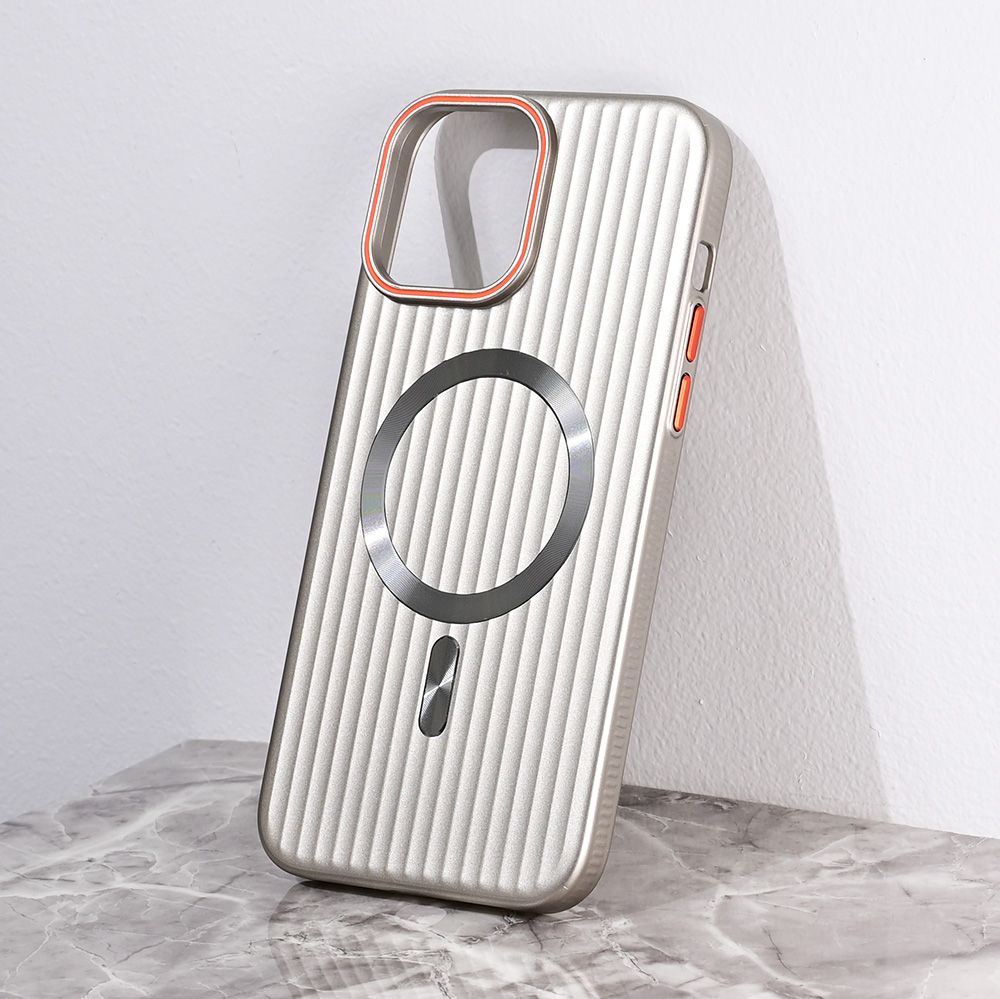 b1ae3bbb-7227-4adf-a5af-e74db74cb63e-Torbica-Magsafe-Stripe-za-iPhone-13-Pro-Max-67-siva_w1000 Torbica Magsafe Stripe za iPhone 13 Pro Max 6.7 siva - Slika 1