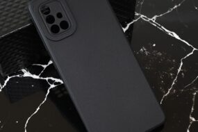 Torbica Teracell Giulietta za Samsung A715F Galaxy A71 mat crna