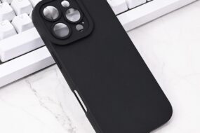 Torbica Silikon Pro Camera za iPhone 16 Pro 6.3 crna