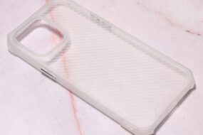 Torbica Carbon Crystal za iPhone 14 Pro Max 6.7 bela