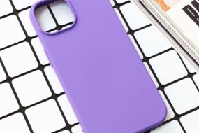Torbica Nano Silikon za iPhone 15 6.1 ljubicasta