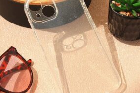 Torbica Sparkle Dust za iPhone 14 6.1 transparent