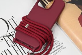 Torbica Crossbody za iPhone 16 Pro 6.3 bordo