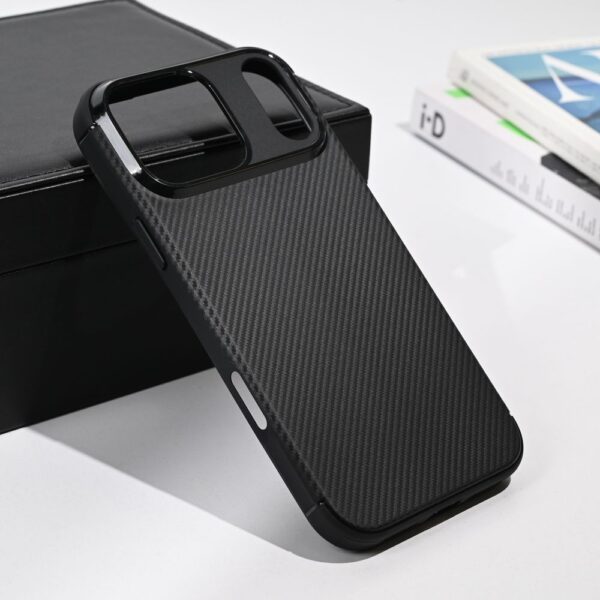 Torbica Defender Carbon za iPhone 17 Pro Max/18 Pro Max 6.9 crna
