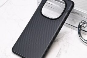 Torbica Defender Carbon za Xiaomi Redmi Note 14 Pro 5G (EU) crna