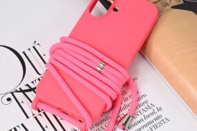 Torbica Crossbody za iPhone 16 6.1 pink