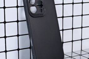Torbica 3D Camera za iPhone 16 Pro 6.3 crna