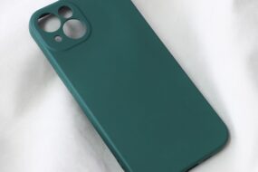 Torbica Teracell Soft Velvet za iPhone 13 6.1 tamno zelena