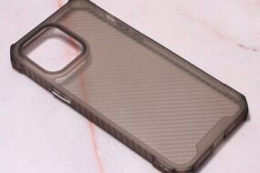 Torbica Carbon Crystal za iPhone 14 Pro Max 6.7 crna
