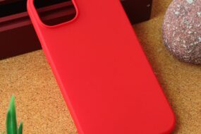 Torbica Teracell Giulietta za iPhone 15 6.1 mat crvena