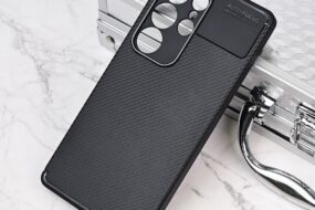 Torbica Defender Carbon za Samsung S938B Galaxy S25 Ultra crna
