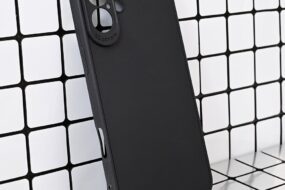 Torbica 3D Camera za iPhone 16 Plus 6.7  crna