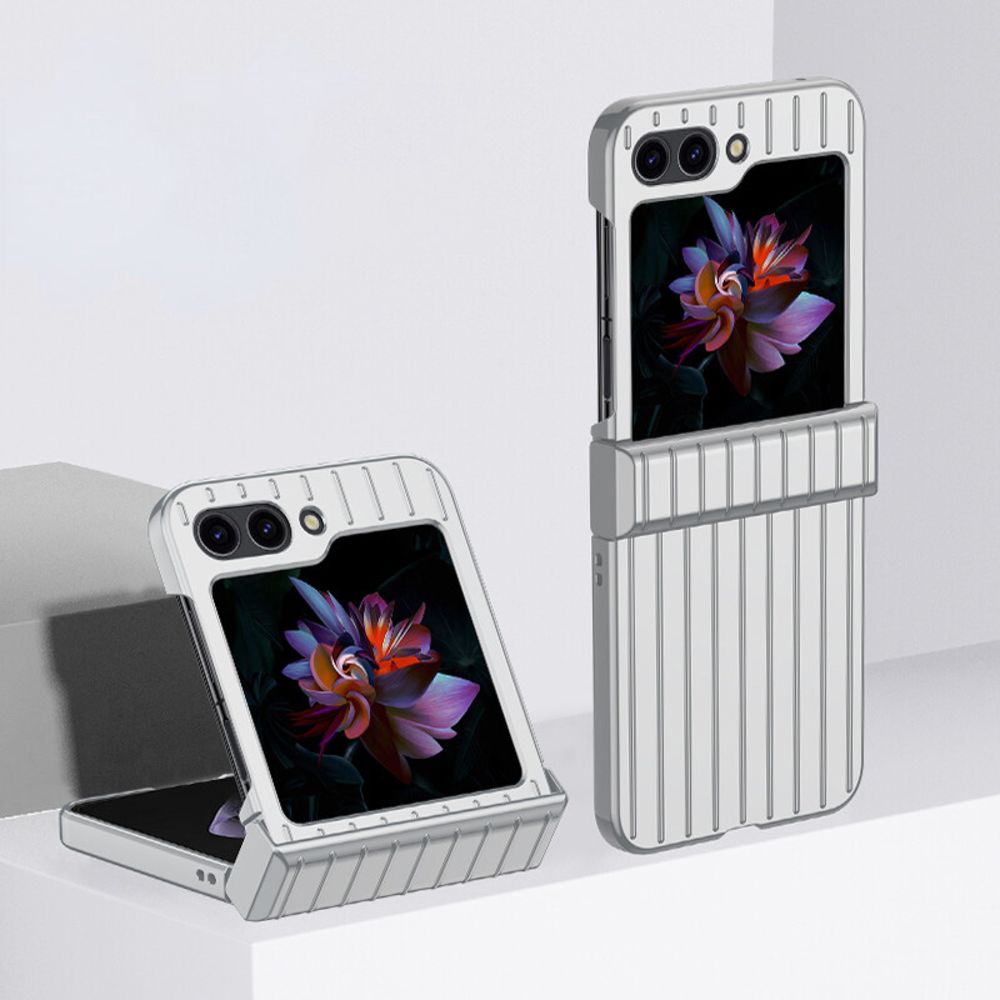 fa6a0aa3-46b1-453f-85d6-16e1e5ef784d-torbica-color-line-za-samsung-f731b-galaxy-z-flip-5-5g-siva-196982-304879_w1000 Torbica Color Line za Samsung F731B Galaxy Z Flip 5 5G siva - Slika 1